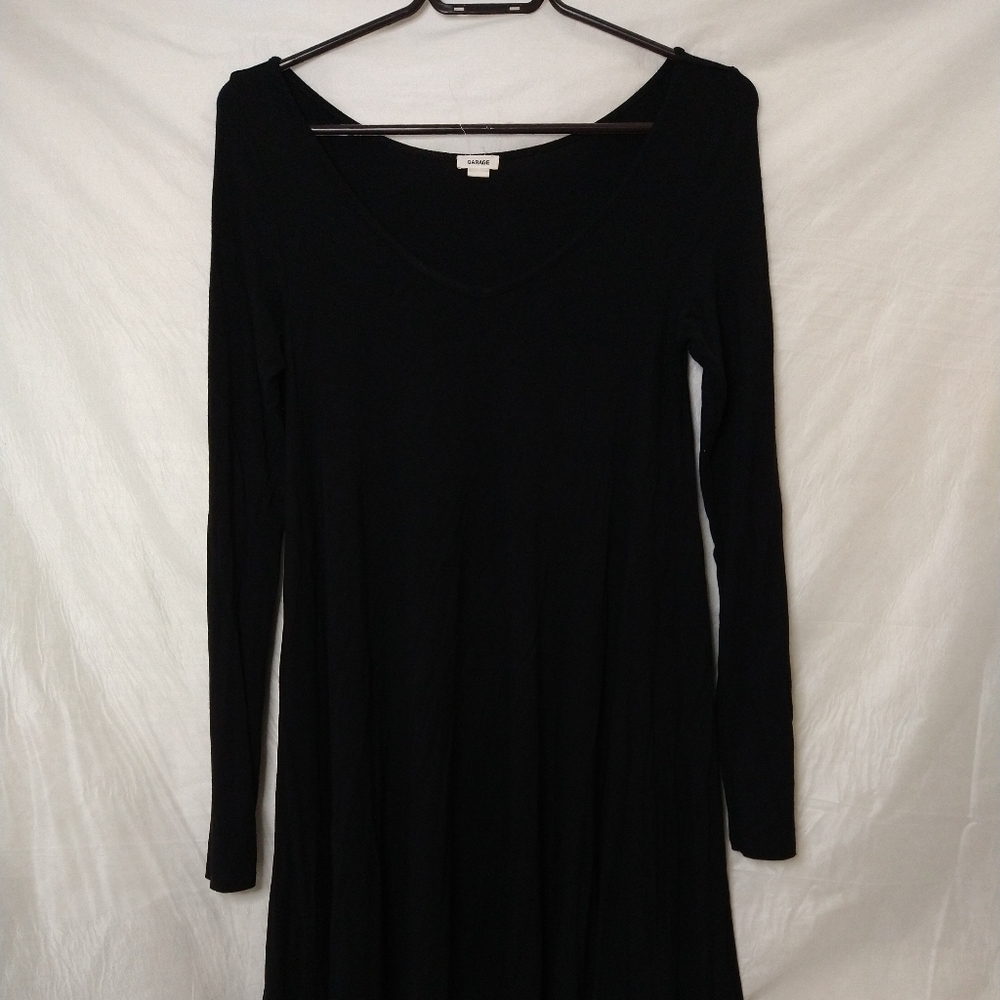 Garage Long Sleeve V Neck Dress - Picture 2 of 9